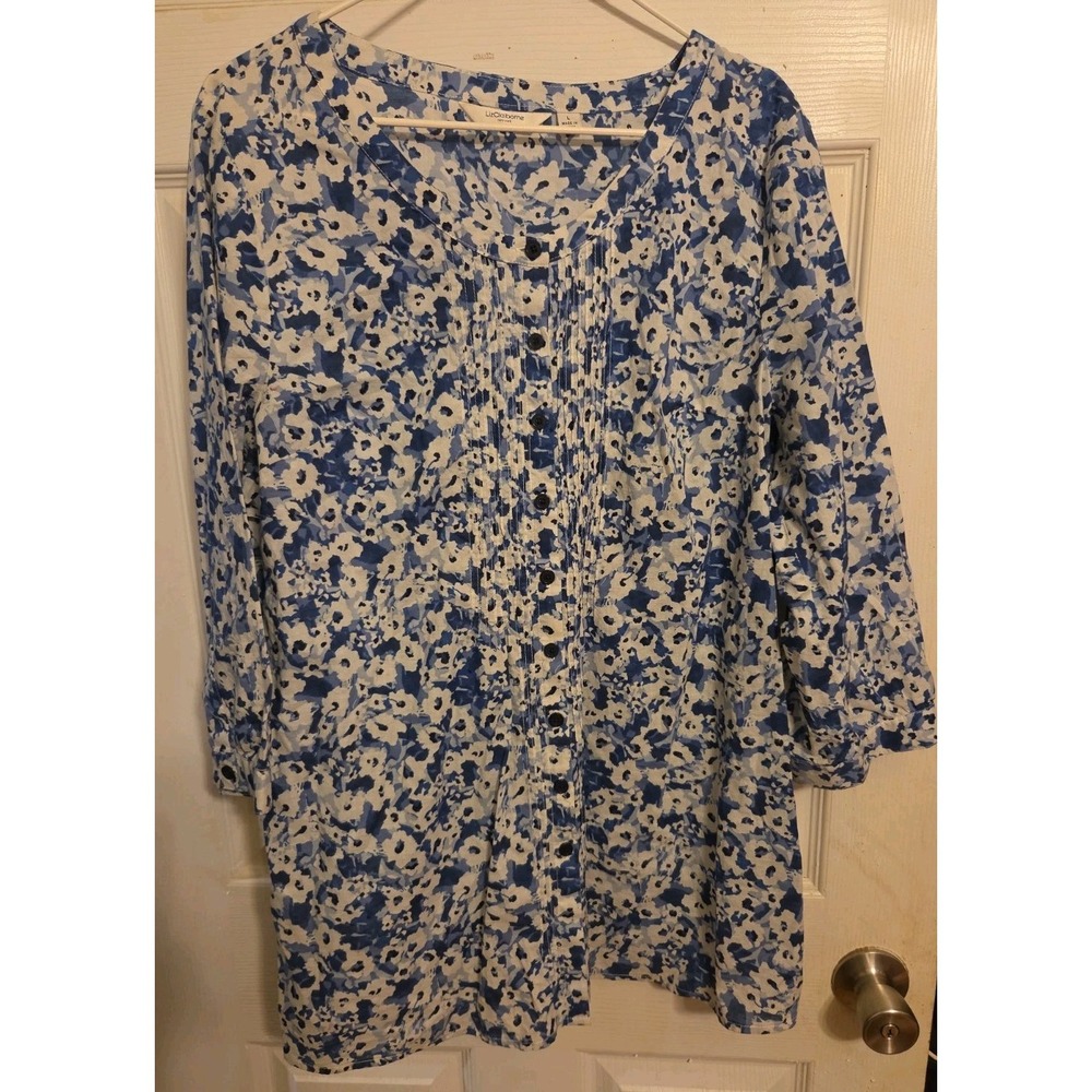 liz claiborne top L Flower Design Blue